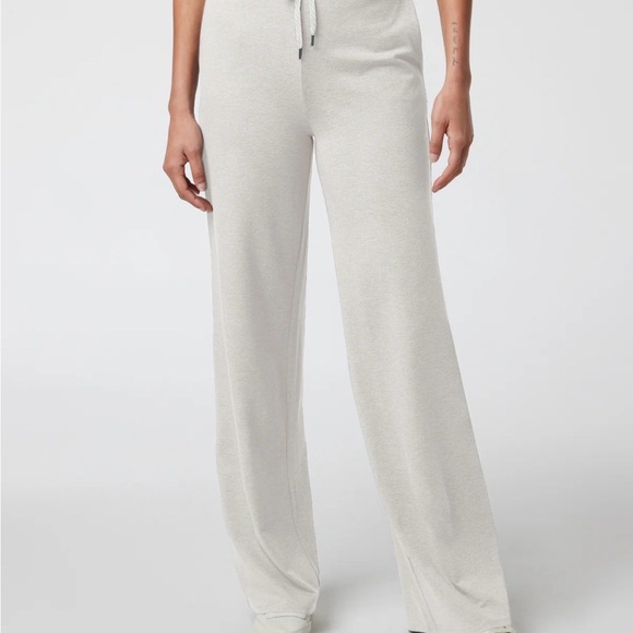 Vuori Halo Essential Wideleg Pant - Picture 6 of 8